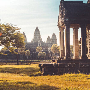 Angkor Wat Small-Group Sunrise Tour & Breakfast